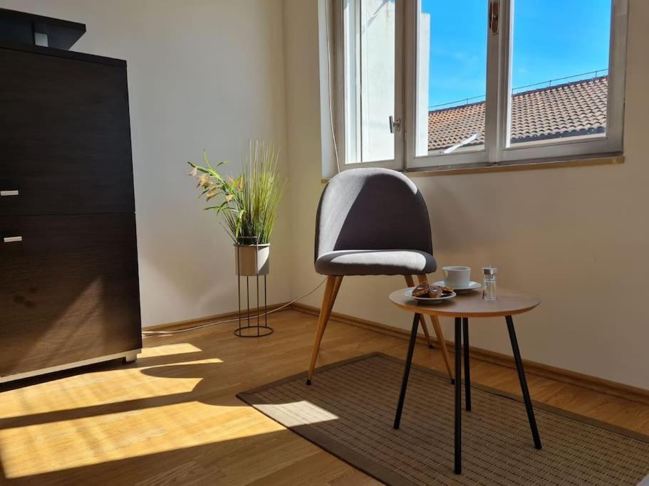 Prostorny Domov V Nejkrasnejsi Casti Chorvatska Apartment Vodice Bagian luar foto